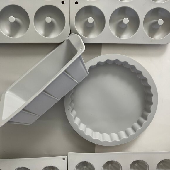 Silicone Donut Mold Set of 7 non-stick doughnut mold Cookie mold - Picture 5 of 7